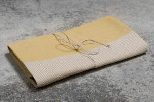 Yellow and grey linen kitchen towel. Manufacturer: AB “Siulas”